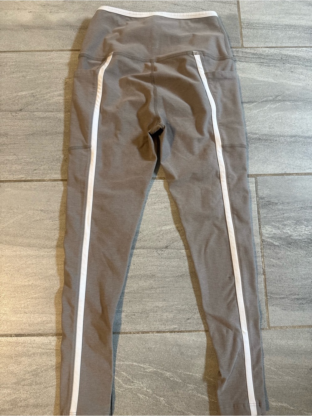 Beyond Yoga Greige Leggings with White Side Stripes